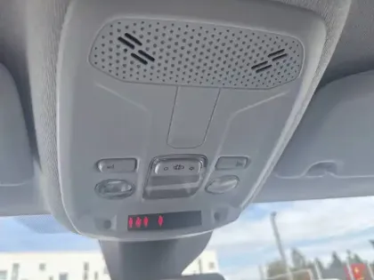 Photo 18 Peugeot 208  PureTech 100 S&S EAT8