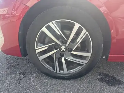 Photo 12 Peugeot 208  PureTech 100 S&S EAT8