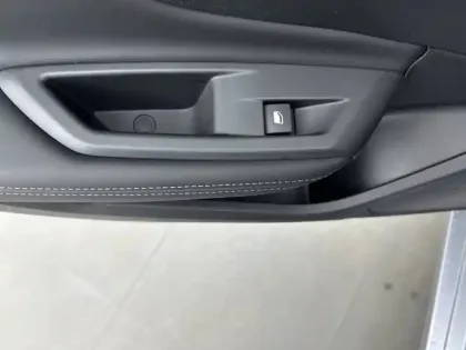 Photo 14 Peugeot 308  Hybrid 145 e-DCS6