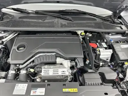 Photo 24 Peugeot 308  Hybrid 145 e-DCS6