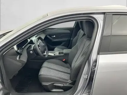 Photo 10 Peugeot 308  Hybrid 145 e-DCS6