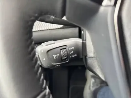 Photo 14 Peugeot 2008  Hybrid 145 e-DCS6