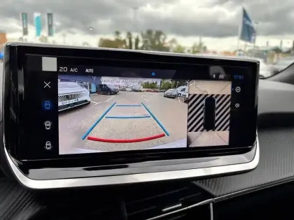 Photo 17 Peugeot 2008  Hybrid 145 e-DCS6