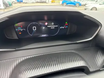 Photo 9 Peugeot 2008  Hybrid 145 e-DCS6