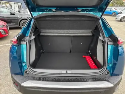 Photo 5 Peugeot 2008  Hybrid 145 e-DCS6