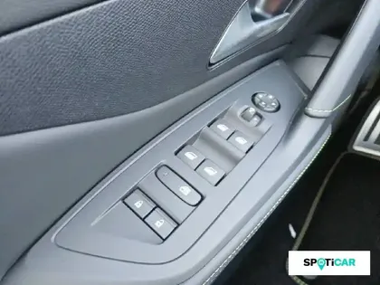 Photo 19 Peugeot 408  Hybrid 145 e-DCS6