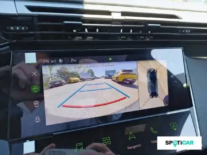 Photo 18 Peugeot 408  Hybrid 145 e-DCS6