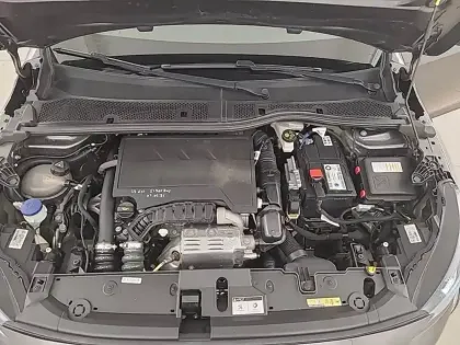 Photo 26 Peugeot 208  PureTech 100 S&S BVM6