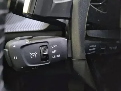Photo 48 Peugeot 2008  PureTech 130 S&S EAT8