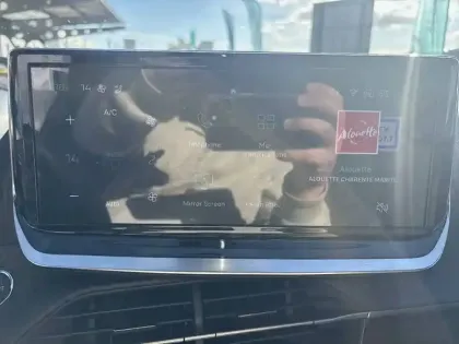 Photo 19 Peugeot 2008  PureTech 130 S&S EAT8