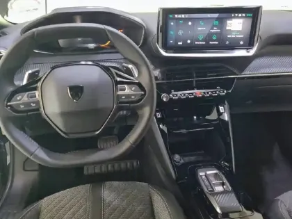 Photo 30 Peugeot 2008  PureTech 130 S&S EAT8