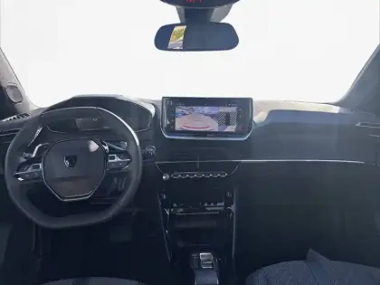 Photo 7 Peugeot 2008  PureTech 130 S&S EAT8