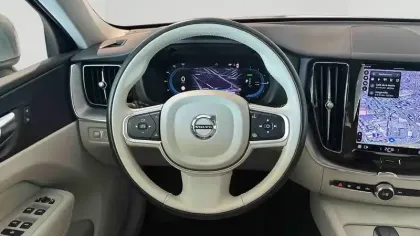 Photo 12 Volvo XC60  T6 Recharge AWD 253 ch + 145 ch Geartronic 8