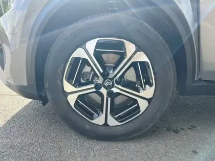 Photo 12 Citroën C3 Aircross  Hybride 145 e-DCS6