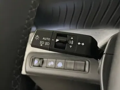 Photo 17 Citroën C3 Aircross  Hybride 145 e-DCS6