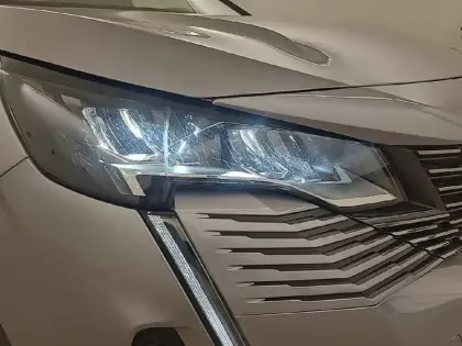 Photo 15 Peugeot 5008  BlueHDi 130ch S&S EAT8