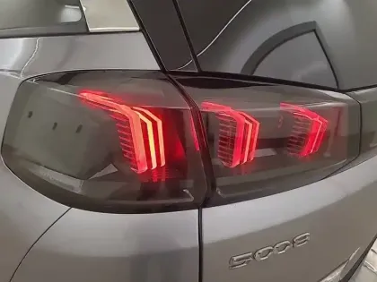 Photo 16 Peugeot 5008  BlueHDi 130ch S&S EAT8