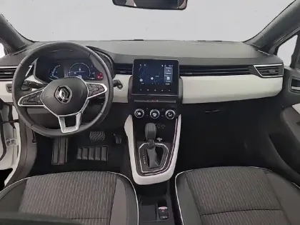 Photo 7 Renault Clio  E-Tech full hybrid 145