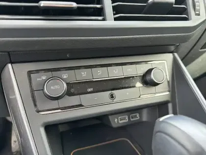 Photo 21 Volkswagen Polo  1.0 TSI 95 S&S DSG7