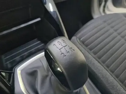 Photo 13 Peugeot 208  PureTech 75 S&S BVM5