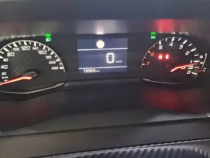 Photo 9 Peugeot 208  PureTech 75 S&S BVM5