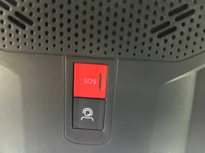 Photo 25 Peugeot 208  Hybrid 145 ch e-DCS6