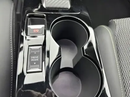 Photo 24 Peugeot 208  Hybrid 145 ch e-DCS6