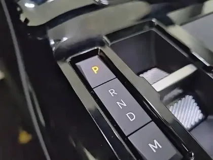 Photo 13 Citroën C5 aircross  Hybride 145 ch e-DCS6