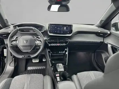 Photo 7 Peugeot 2008  Hybrid 145 e-DCS6