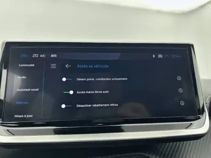 Photo 32 Peugeot 2008  Hybrid 145 e-DCS6
