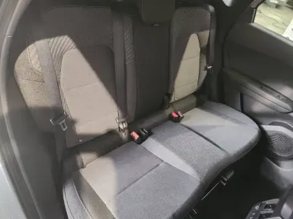 Photo 7 Renault Captur  E-Tech full hybrid 160 ch