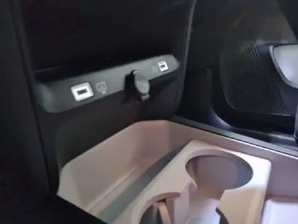 Photo 25 Citroën C5 aircross  Hybride 145 ch e-DCS6