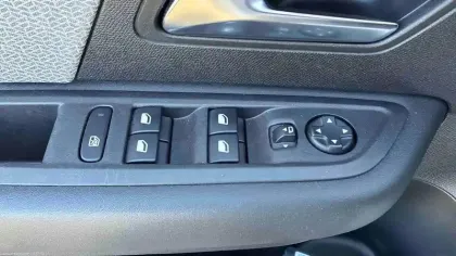 Photo 35 Citroën C4  PureTech 130 S&S BVM6