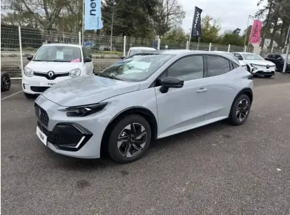 Photo 6 Renault Clio  E-Tech full hybrid 160 ch