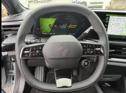 Photo 10 Renault Clio  E-Tech full hybrid 160 ch