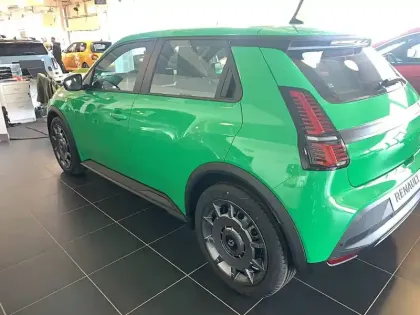 Photo 6 Renault 5 Renault  E-Tech Electrique 120 ch autonomie urbaine