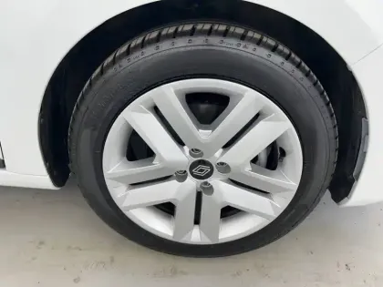 Photo 21 Renault Clio  E-Tech full hybrid 145