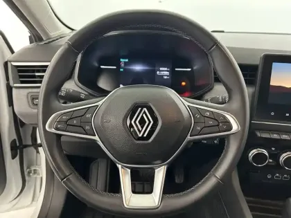 Photo 14 Renault Clio  E-Tech full hybrid 145