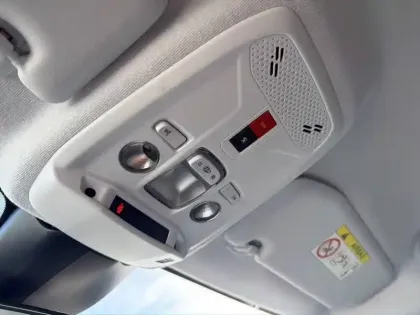 Photo 30 Peugeot 208  Electrique 50 kWh 136ch