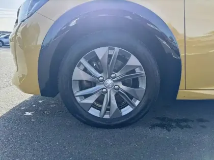 Photo 12 Peugeot 208  Electrique 50 kWh 136ch