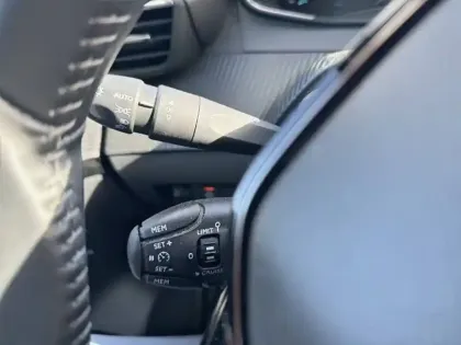 Photo 18 Peugeot 208  Electrique 50 kWh 136ch