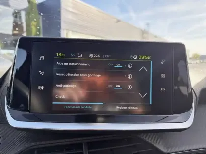 Photo 29 Peugeot 208  Electrique 50 kWh 136ch