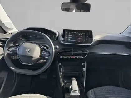 Photo 7 Peugeot 208  Electrique 50 kWh 136ch