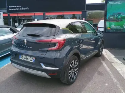 Photo 5 Renault Captur  E-Tech hybride 145