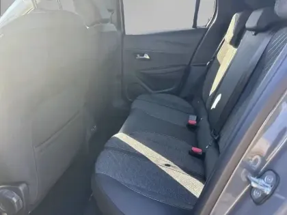 Photo 11 Peugeot 208  Electrique 50 kWh 136ch