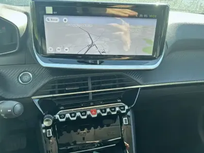 Photo 17 Peugeot 208  Electrique 50 kWh 136ch