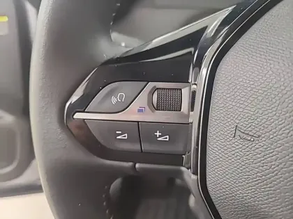 Photo 44 Peugeot 2008  Electrique 136 ch