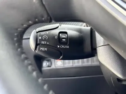 Photo 18 Peugeot 2008  Electrique 136 ch