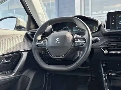 Photo 8 Peugeot 2008  Electrique 136 ch