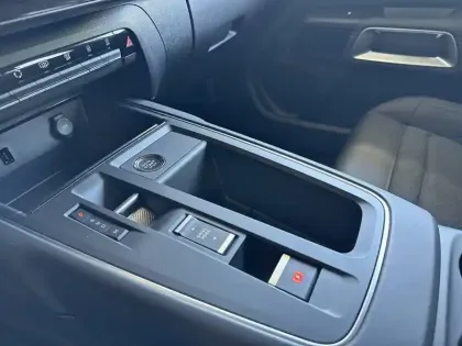 Photo 13 Citroën C5 aircross  Hybride 136 e-DCS6